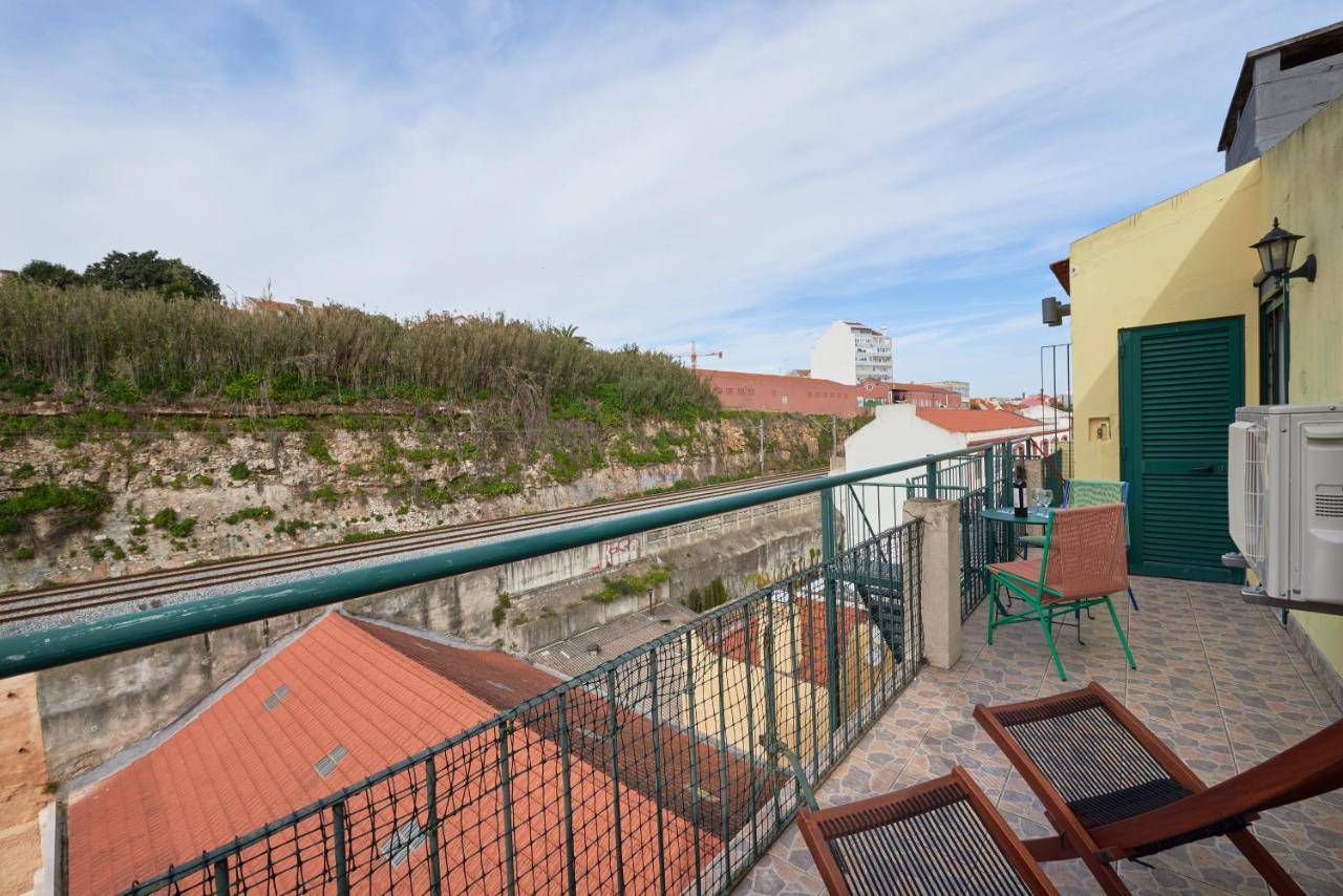 Bright Apt W Balcony, Ac, Parking, By Timecooler Lisboa Kültér fotó