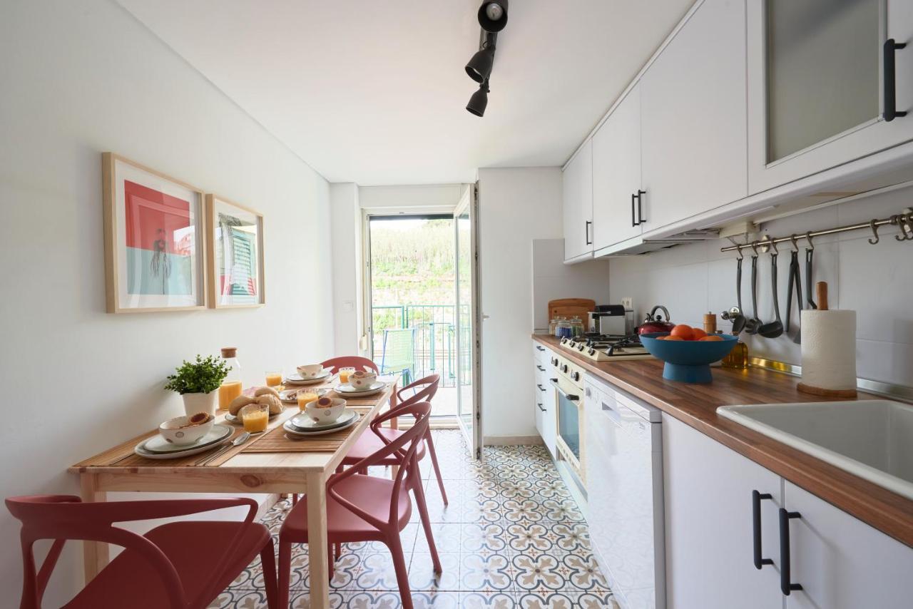 Bright Apt W Balcony, Ac, Parking, By Timecooler Lisboa Kültér fotó